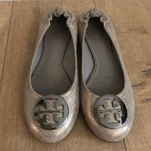 Tory Burch Reva Ballet Flats Silver Grey size 8